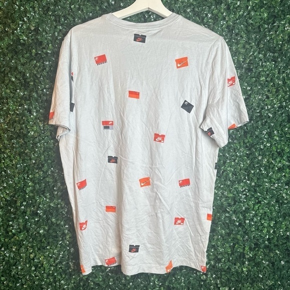 Men’s Nike Air Shoe Box All Over Short Sleeve T-Shirt Mens XL Rare Casual - Picture 3 of 3
